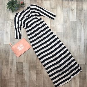 Mi Manchi maxi dress black white size medium